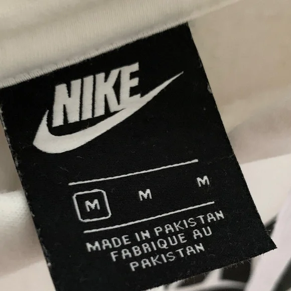 Nike White Hoodie with Black Swoosh men’s medium M Excellent - Picture 6 of 7